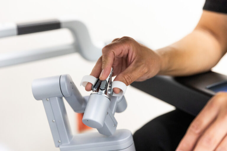 Surgeon using surgical robot to perform overweight surgery in Cedar Park